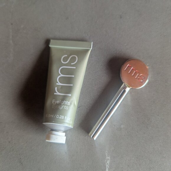 RMS Beauty Eyelights Cream Eyeshadow | ECLIPSE: a mossy silver - Picture 9 of 12